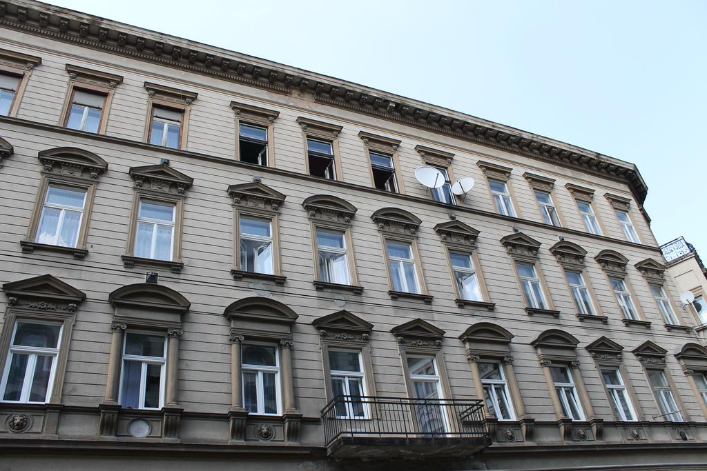 Capital Guesthouse Budapest Exterior foto
