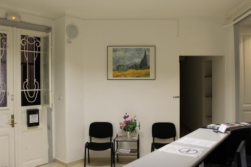 Capital Guesthouse Budapest Exterior foto